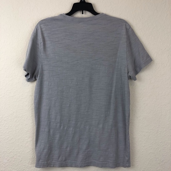 Men's Express Fitted Gray Graphic Print T Shirt - Picture 2 of 16